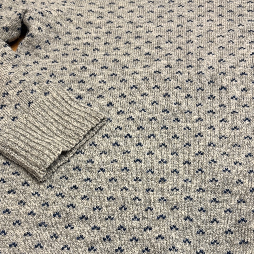 J. Crew Men's Gray and Navy Crewneck Sweater 100% Lambs Wool - Picture 5 of 8